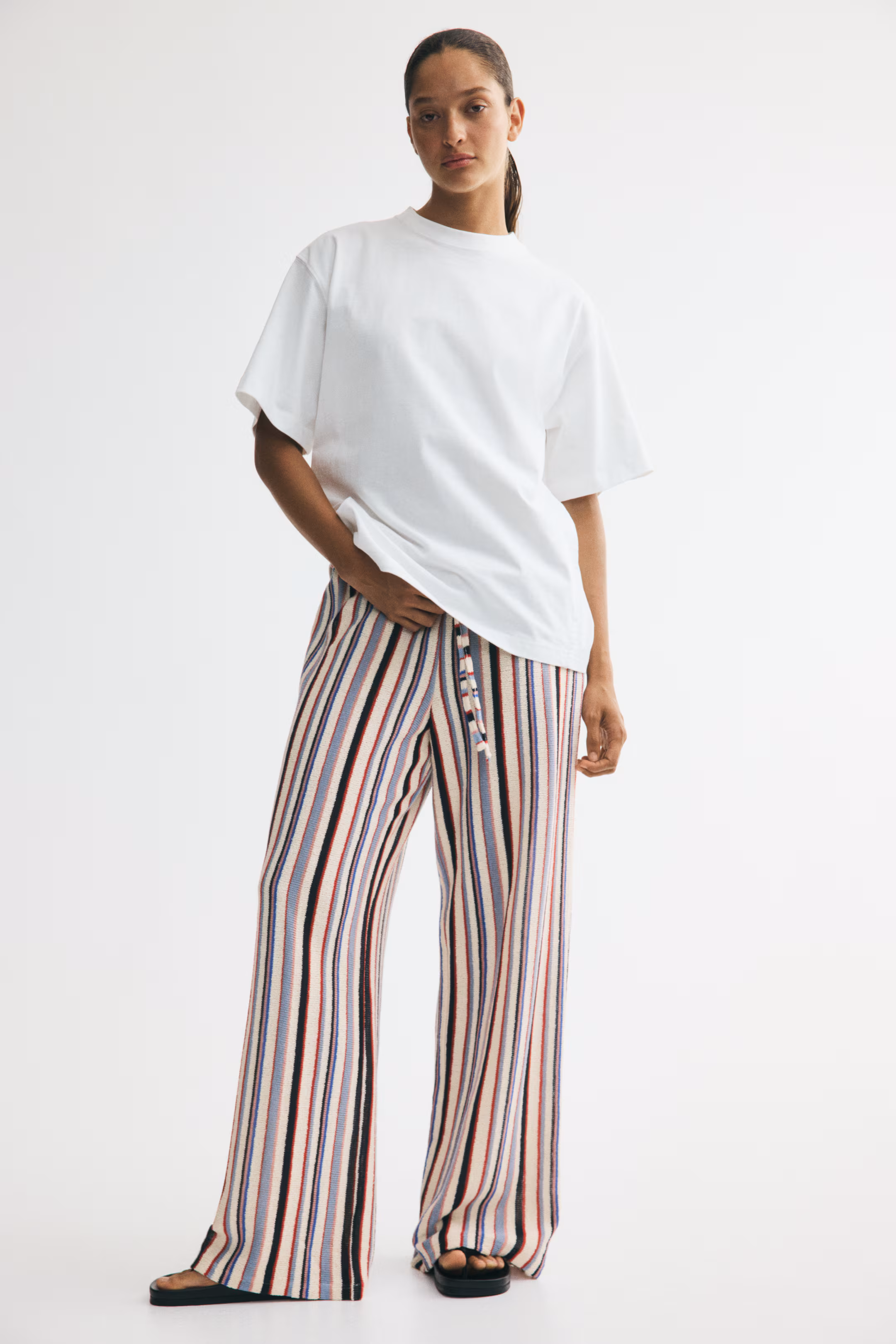 Knitted drawstring trousers