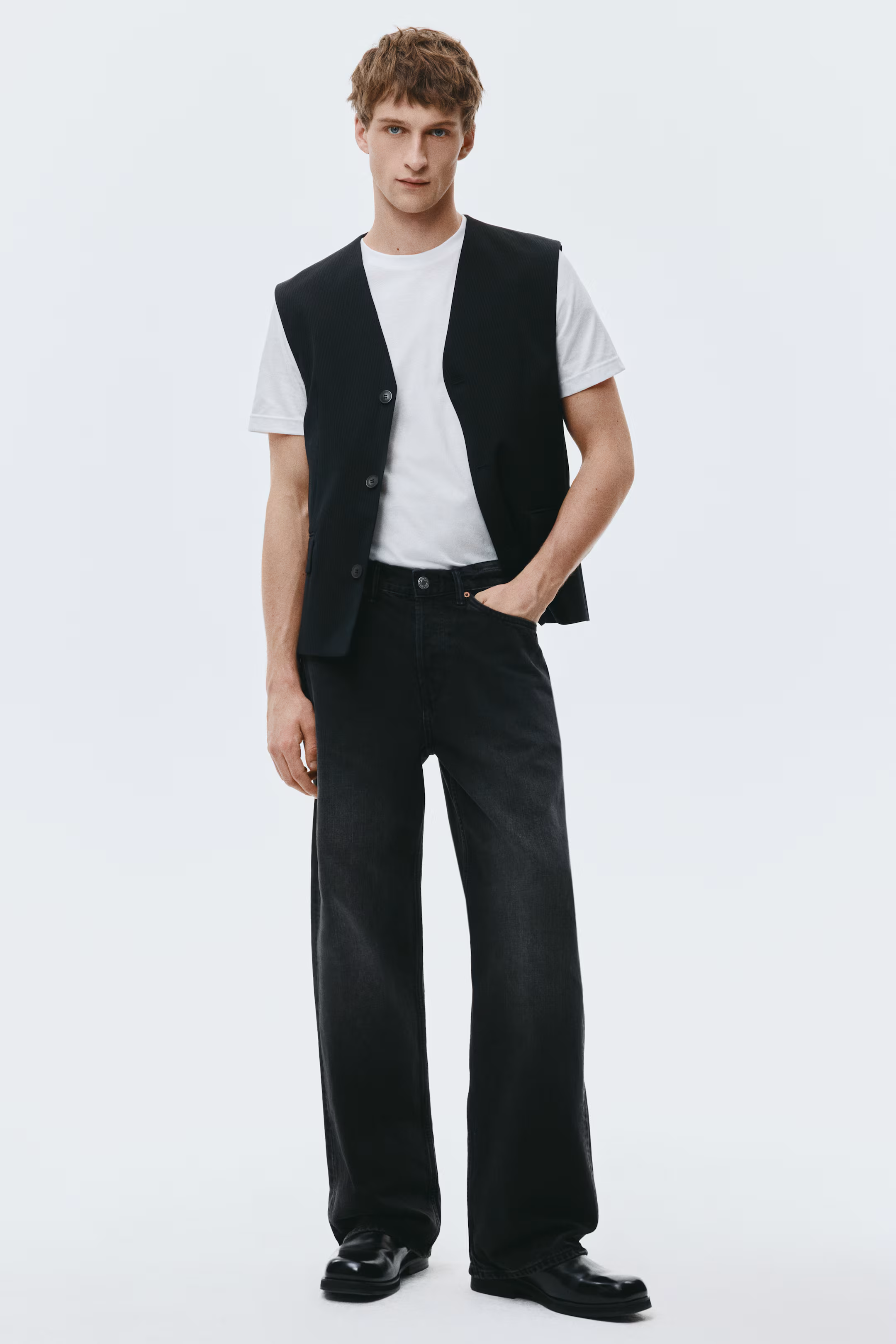 Loose Straight Jeans 2